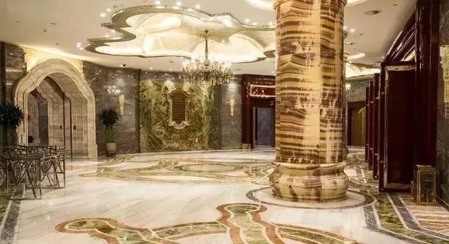 石材人來(lái)廈門都喜歡睡這個(gè)酒店,原因是為了看豪華的石材