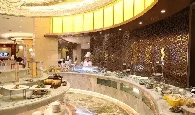 石材人來(lái)廈門都喜歡睡這個(gè)酒店,原因是為了看豪華的石材