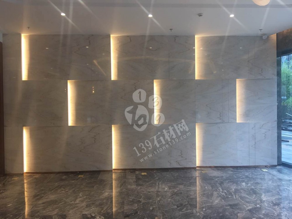 意大利進(jìn)口的白金沙和藍(lán)金沙臺面和墻面應(yīng)用