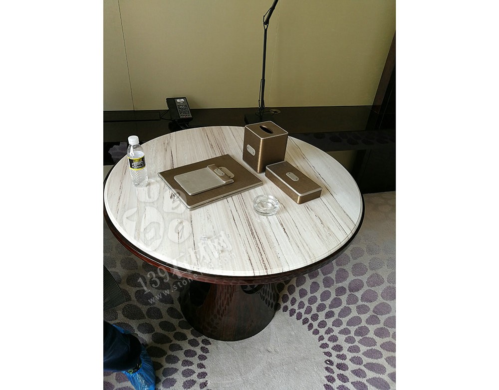 意大利進(jìn)口的白金沙和藍(lán)金沙臺面和墻面應(yīng)用