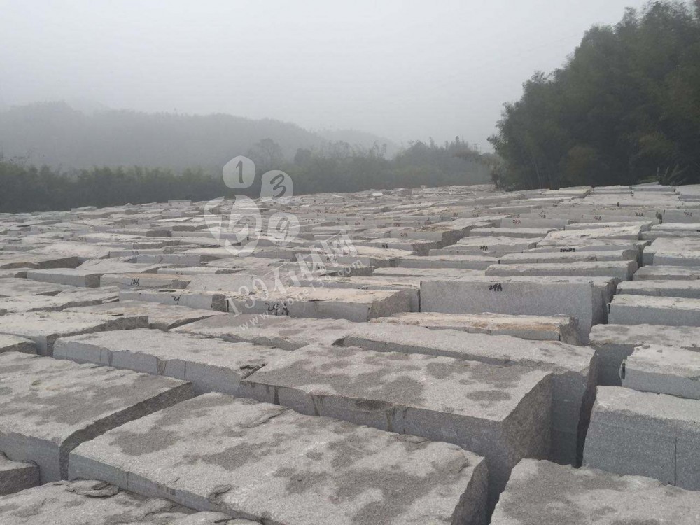 福建永定紅石材開始生產了