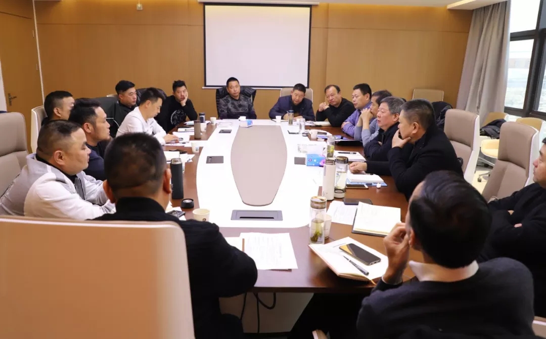 麻城召開赴歐洲考察總結座談會，推動麻城石材“走出去”