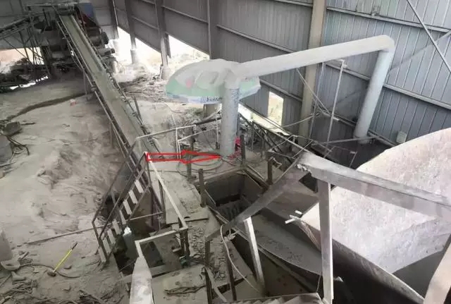 河南洛陽市洛龍區(qū)固始縣等多家石材廠污染嚴(yán)重,生產(chǎn)未達(dá)標(biāo)