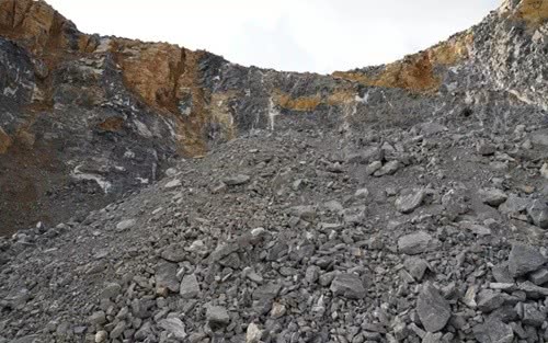 四川達州大竹縣、渠縣交界露天采石場開采無序,被督察組點名通報