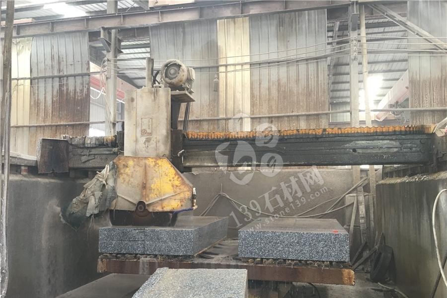 花崗巖路沿石直線型、曲線型價(jià)格計(jì)算方法