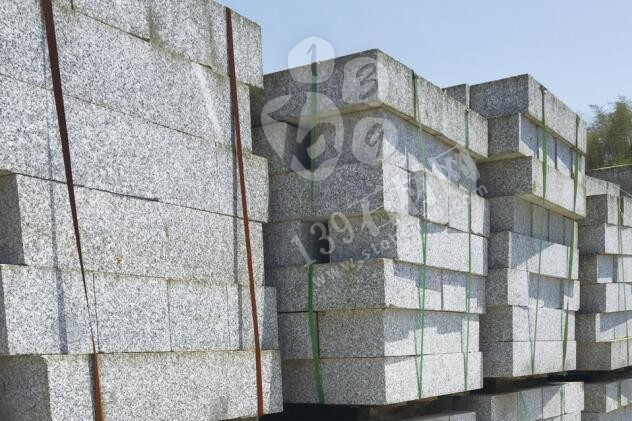 花崗巖路沿石直線型、曲線型價(jià)格計(jì)算方法