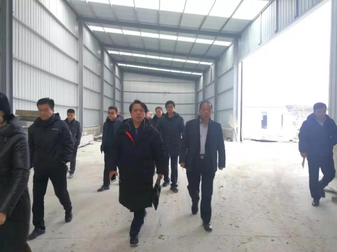 只爭朝夕---中國建筑材料工業規劃研究院、山東省石材行業協會等共同考察調研山東鄒城石材行業！