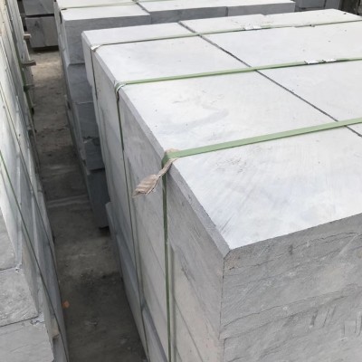 青石路沿石價格，青石路沿石廠家，青石路牙石批發(fā)