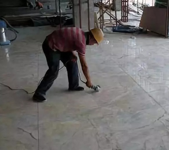 新房大理石地板為什么會空鼓?都是哪些原因造成的?