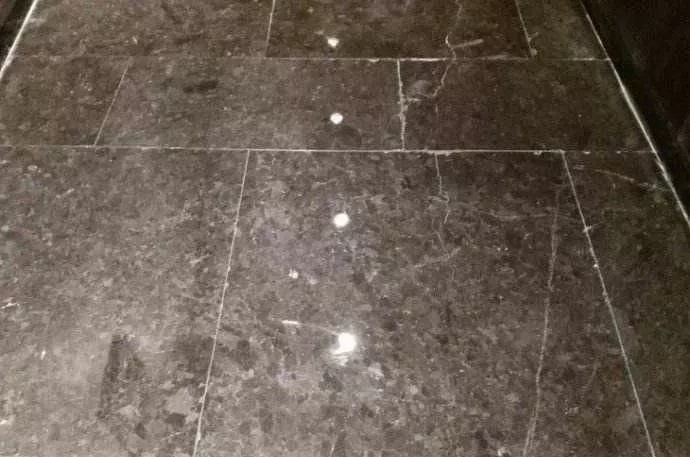 新房大理石地板為什么會空鼓?都是哪些原因造成的?