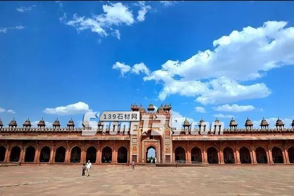 疫情風暴下進口石材漲價潮：黑金沙，印度紅等有的荒料飆升600元以上！