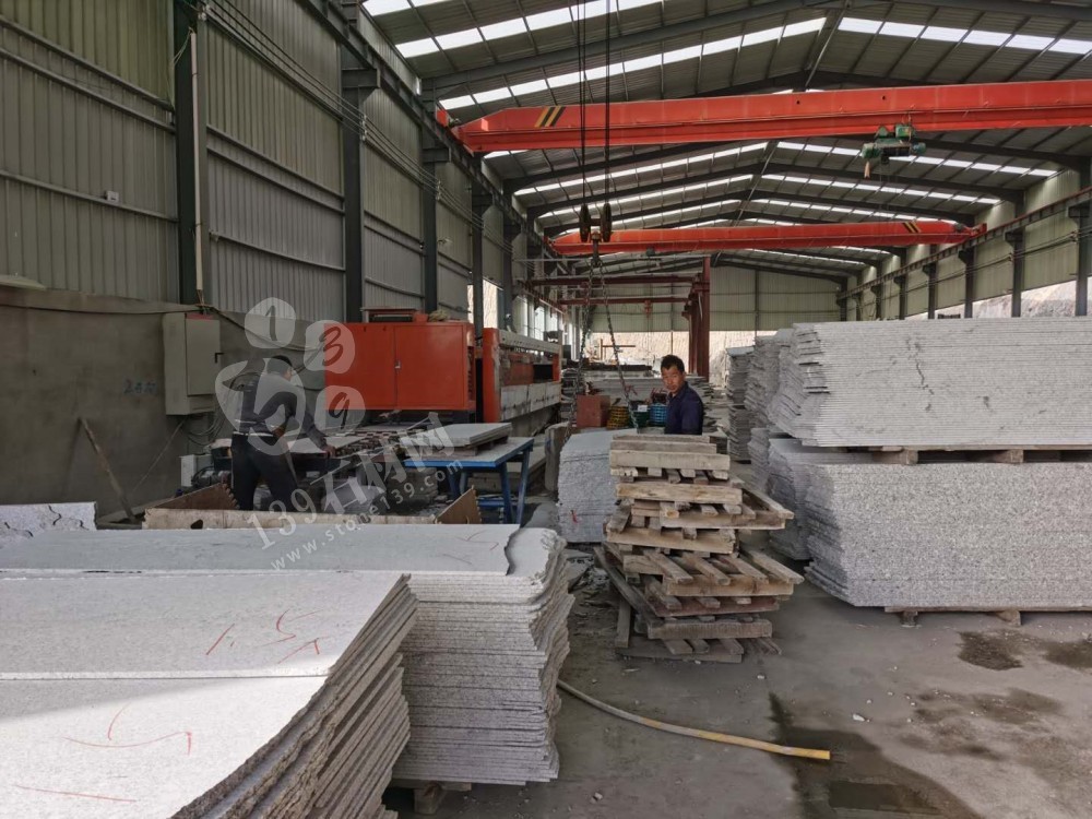 南陽地區梨花白梨花紅染色板直銷廠家-華翊石業