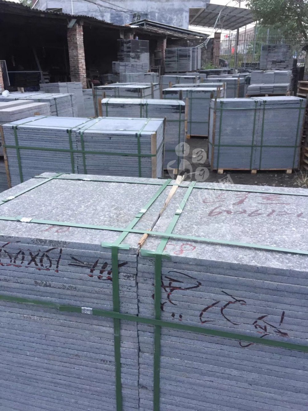 【廣西博洪石業(yè)】主營(yíng)博白黑-猶如黑色夜空中金星在閃動(dòng)