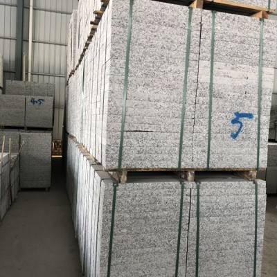 芭拉白火燒板批發(fā)巴拉白花崗巖工廠大花白園林花崗巖供應