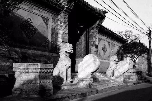 別墅外墻為何選石材（花崗巖）？經歷百年，石材外墻風采依舊