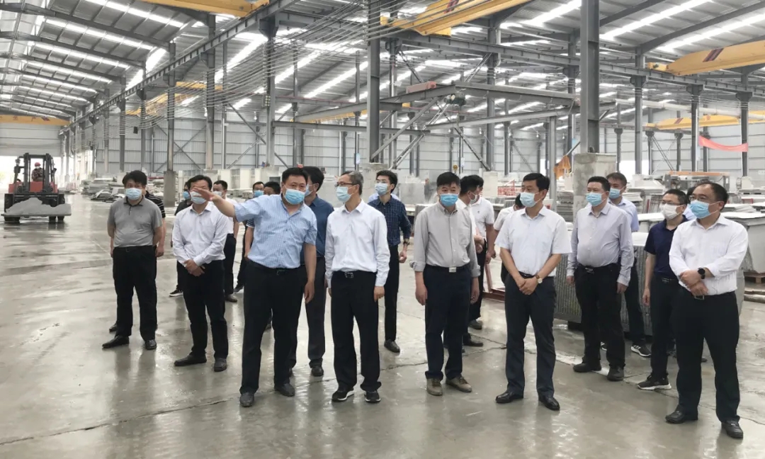 湖北英山縣長田洪光一行蒞臨麻城石材產(chǎn)業(yè)園調(diào)研考察