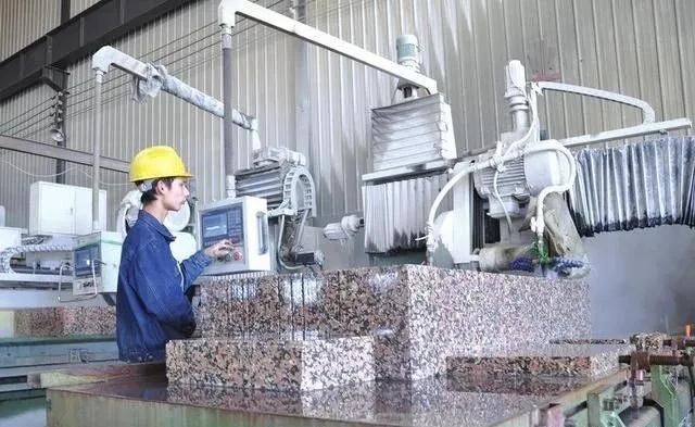 內蒙古德嶺山鎮總投資約4712萬元石材加工建設項目來了!附蒙古黑、大漠黑欣賞