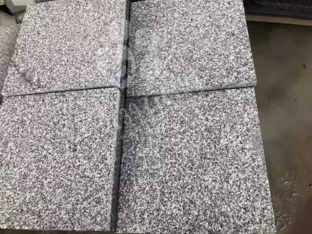 廣西鐘山縣人大副主任到花山鄉花崗巖礦山調研,附鐘山青(廣西芝麻黑)欣賞!