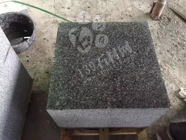 廣西鐘山縣人大副主任到花山鄉花崗巖礦山調研,附鐘山青(廣西芝麻黑)欣賞!