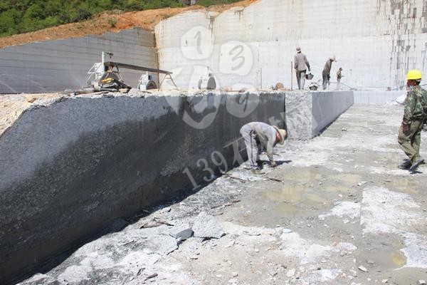 廣西桂林資源縣浪花白（海浪花）石材產地