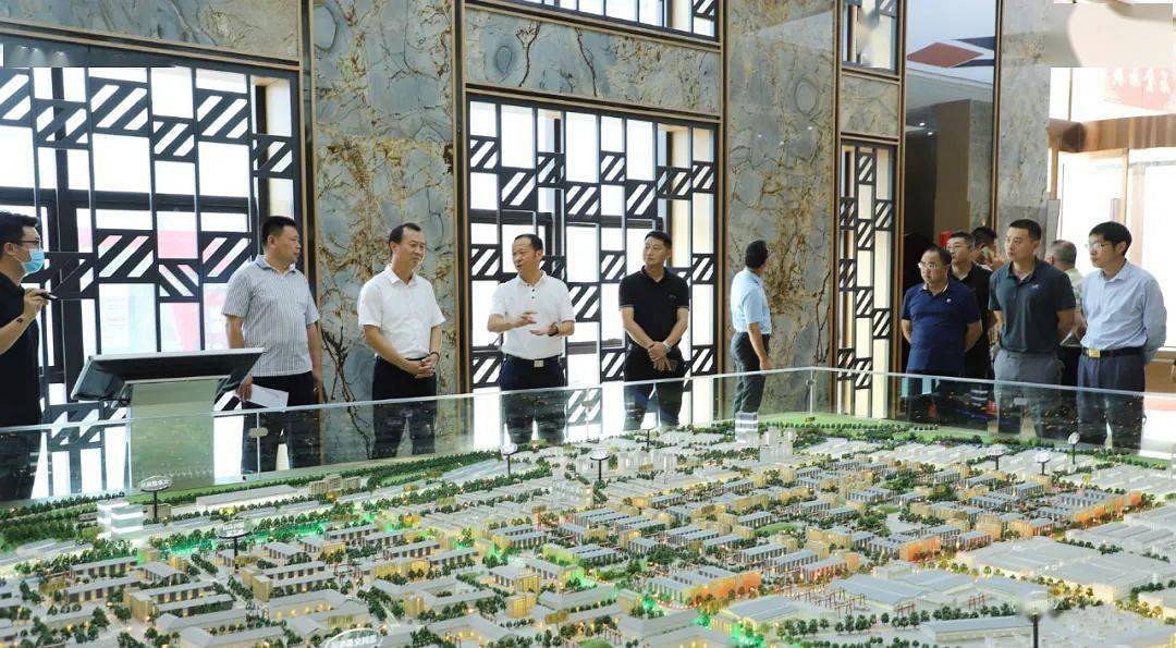 湖北宜昌興山縣委書(shū)記一行蒞臨麻城石材產(chǎn)業(yè)園考察調(diào)研