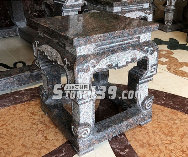 跟中式風格最搭的英國棕桌椅5