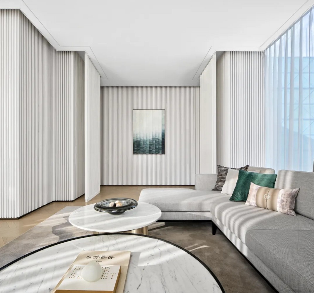 云紋石材包裹的樓梯，宛若浮云懸于虛空之中