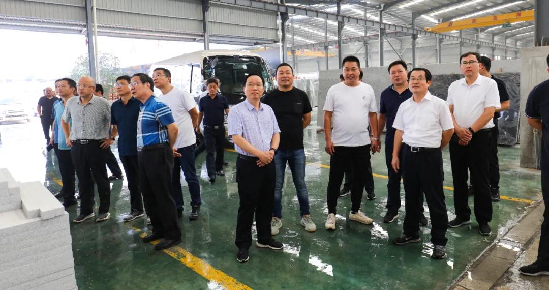 山東五蓮縣委書記馬維強一行蒞臨中部(麻城)石材產業園考察學習