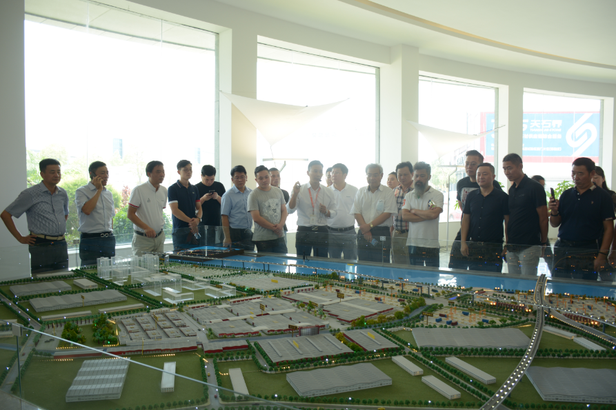 全國工商聯石材業商會四屆二次會長(擴大)會議在海西石材城成功召開