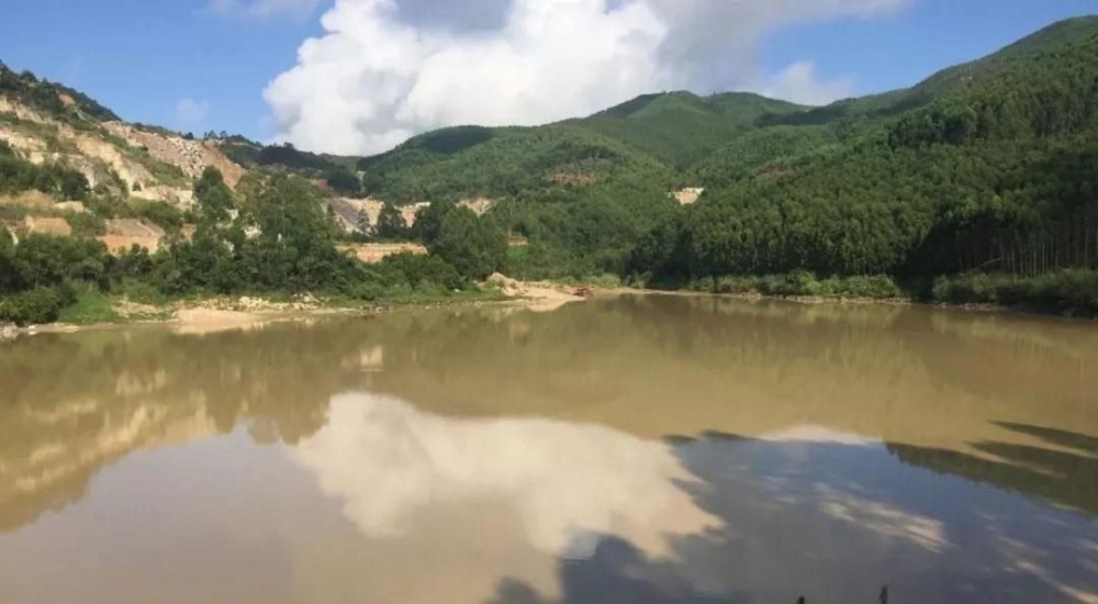 福建漳浦石材礦山生態(tài)修復(fù)治理已初見(jiàn)成效