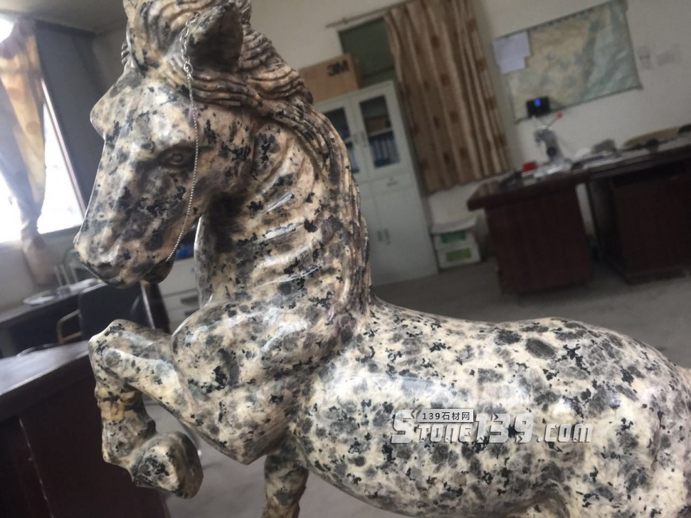 國產兩款特色花崗巖豹皮花和虎皮黃的比較異同