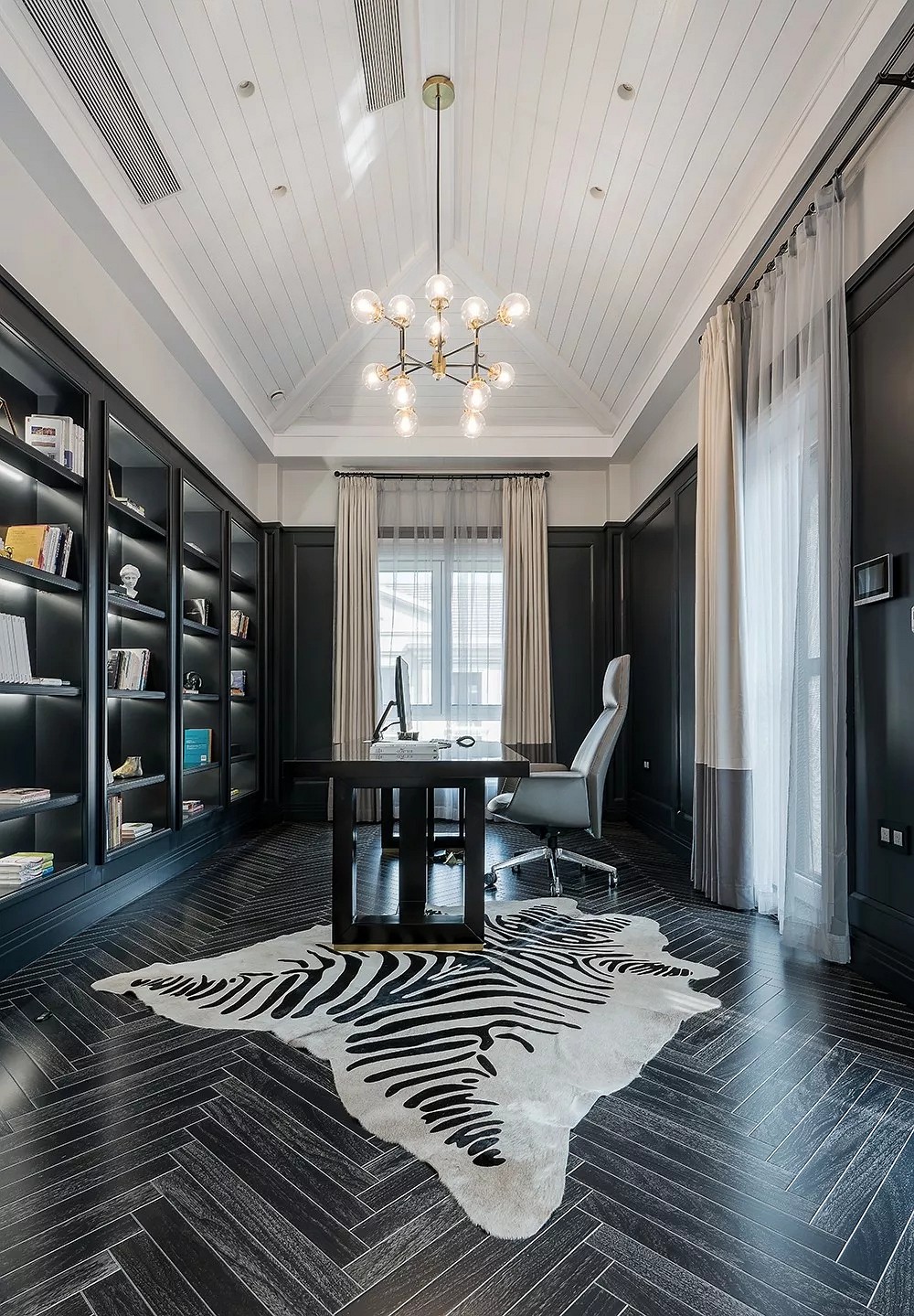 黑白大理石+金屬線，精致優雅的完美搭配