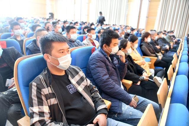 山東平邑縣召開石材行業(yè)環(huán)保整治推進(jìn)會,要求雷厲風(fēng)行抓環(huán)保 自我加壓求“新生”