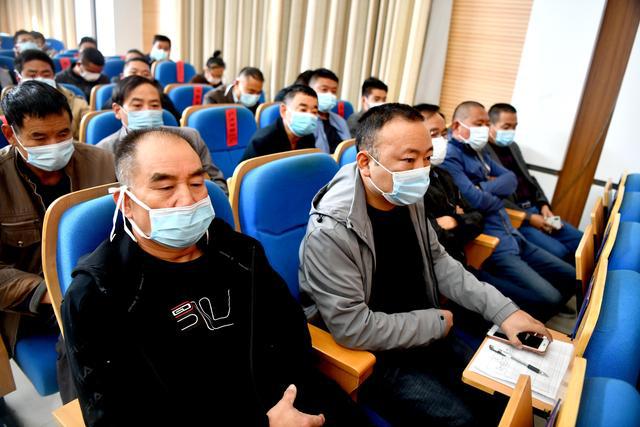 山東平邑縣召開石材行業(yè)環(huán)保整治推進(jìn)會,要求雷厲風(fēng)行抓環(huán)保 自我加壓求“新生”