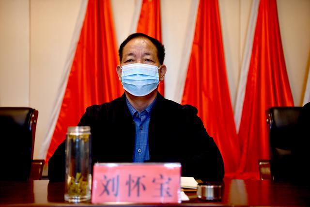 山東平邑縣召開石材行業(yè)環(huán)保整治推進(jìn)會,要求雷厲風(fēng)行抓環(huán)保 自我加壓求“新生”