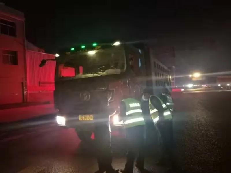 湖北麻城成立專班整治石材產業貨運車輛,6家企業被下達責令整改通知書