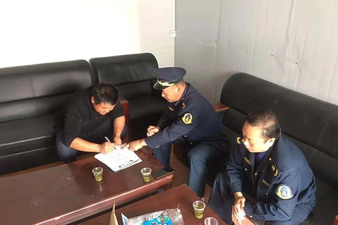 湖北麻城成立專班整治石材產業貨運車輛,6家企業被下達責令整改通知書