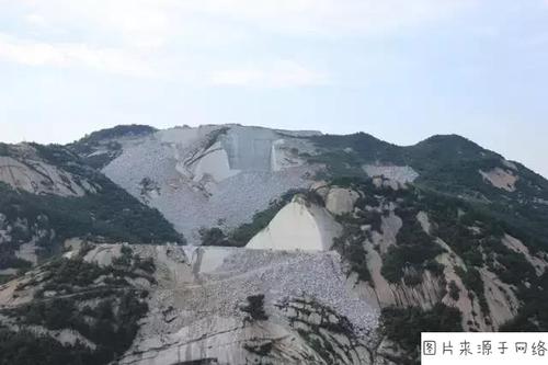 麻城市堅持發展綠色礦山,積極落實省級環保督查,實現經濟和環境協調發展