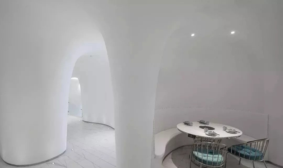 欣賞爵士白大理石裝飾的上海火鍋店餐廳