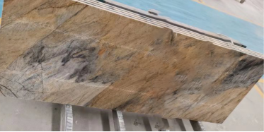 易爆裂石材,應(yīng)該如何加工呢?