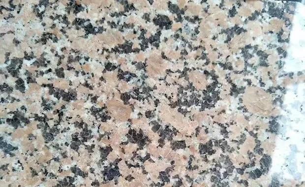 河南芝麻白芝麻灰泌陽紅河南泌陽石材礦山馬上啟動