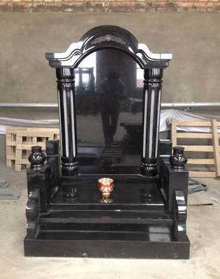 墓碑中的“愛馬仕”丨山西黑石材,十年漲10倍,比房?jī)r(jià)漲的還快