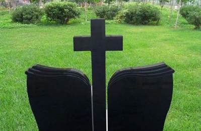 墓碑中的“愛馬仕”丨山西黑石材,十年漲10倍,比房?jī)r(jià)漲的還快