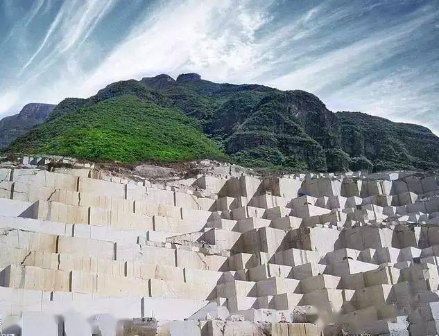 石材人的朋友圈是這樣發的，每一條都值10000個贊！