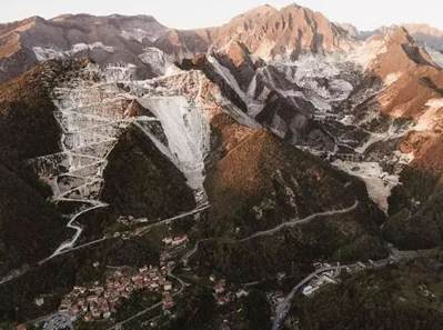 石材，被世界普遍認(rèn)為是最耐用的材料之一。它的優(yōu)勢，你客戶懂嗎？