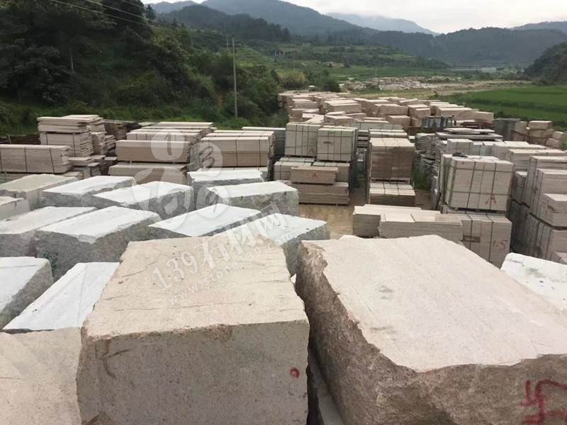 【恒泰吉石材】經營泰寧珍珠蘭（福建藍寶石）、五彩紅、自有大型礦山