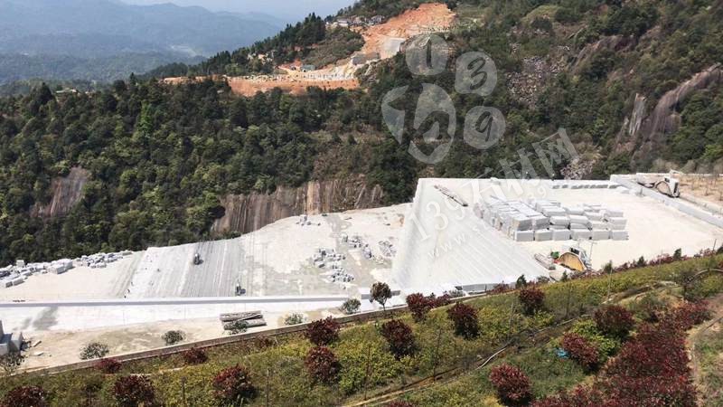 【恒泰吉石材】經營泰寧珍珠蘭（福建藍寶石）、五彩紅、自有大型礦山