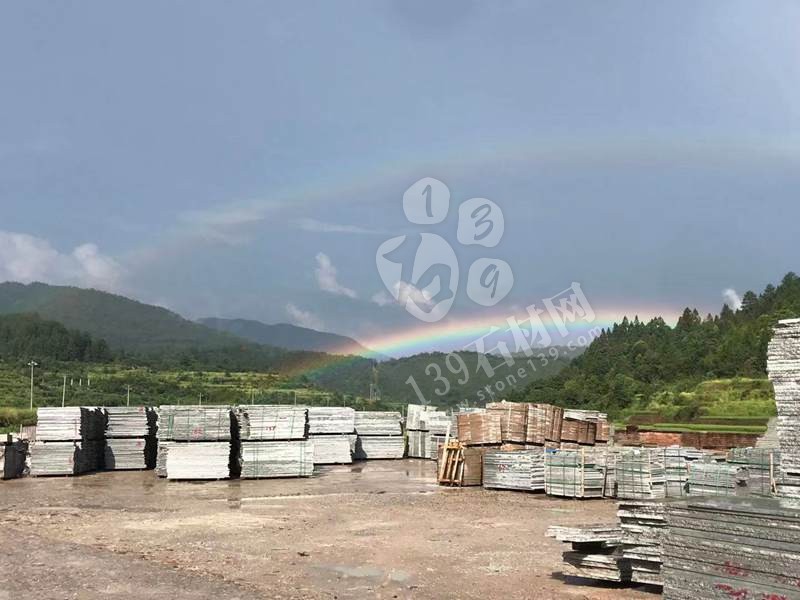 【恒泰吉石材】經營泰寧珍珠蘭（福建藍寶石）、五彩紅、自有大型礦山