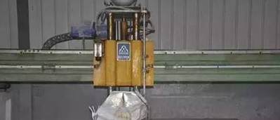 為了保證裝飾石材的使用壽命,從石材出廠前到石材使用中要注意哪些要點?