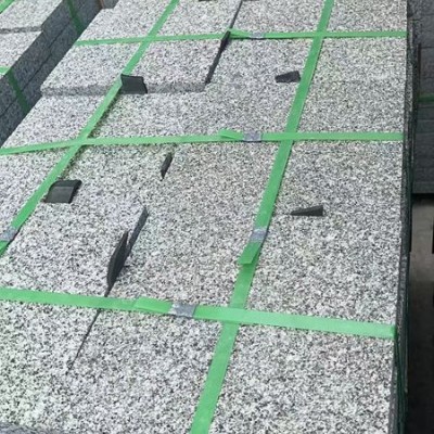 廣西鐘山青地鋪料現貨-（300*300*50mm）